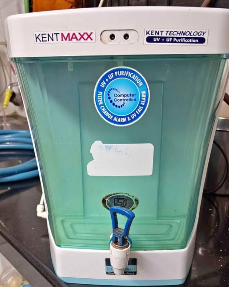 Close view of KENT Maxx Alkaline UV+UF