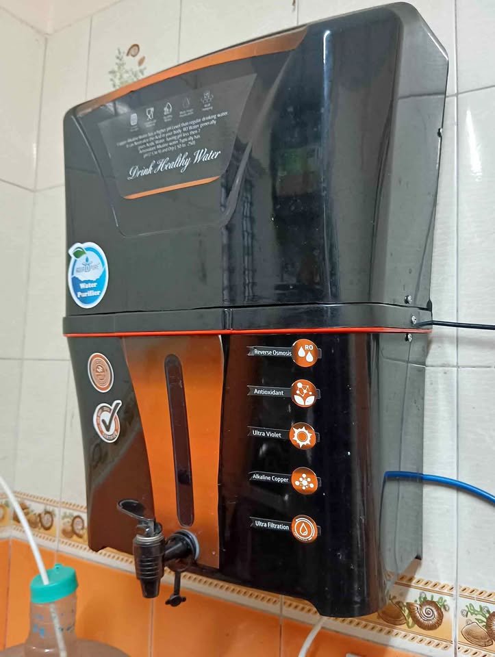 Close-up of Aqua D Pure Copper + Alk RO wall-mounted water purifier